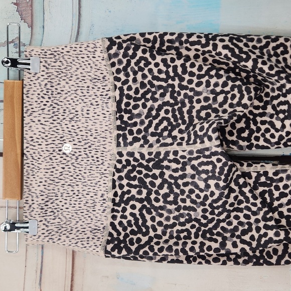 Lululemon Wunder Crop II (Roll Down) Ace Spot Grain / Dottie - Picture 3 of 6